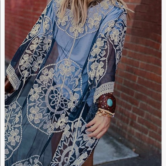 🌹♣️BNWT BEAUTIFUL KIMONO♣️🌹SEXY LACE COVER UP🌹♣️ONE SIZE FITS MOST(XS-XL)♣️🌹 - Picture 2 of 4